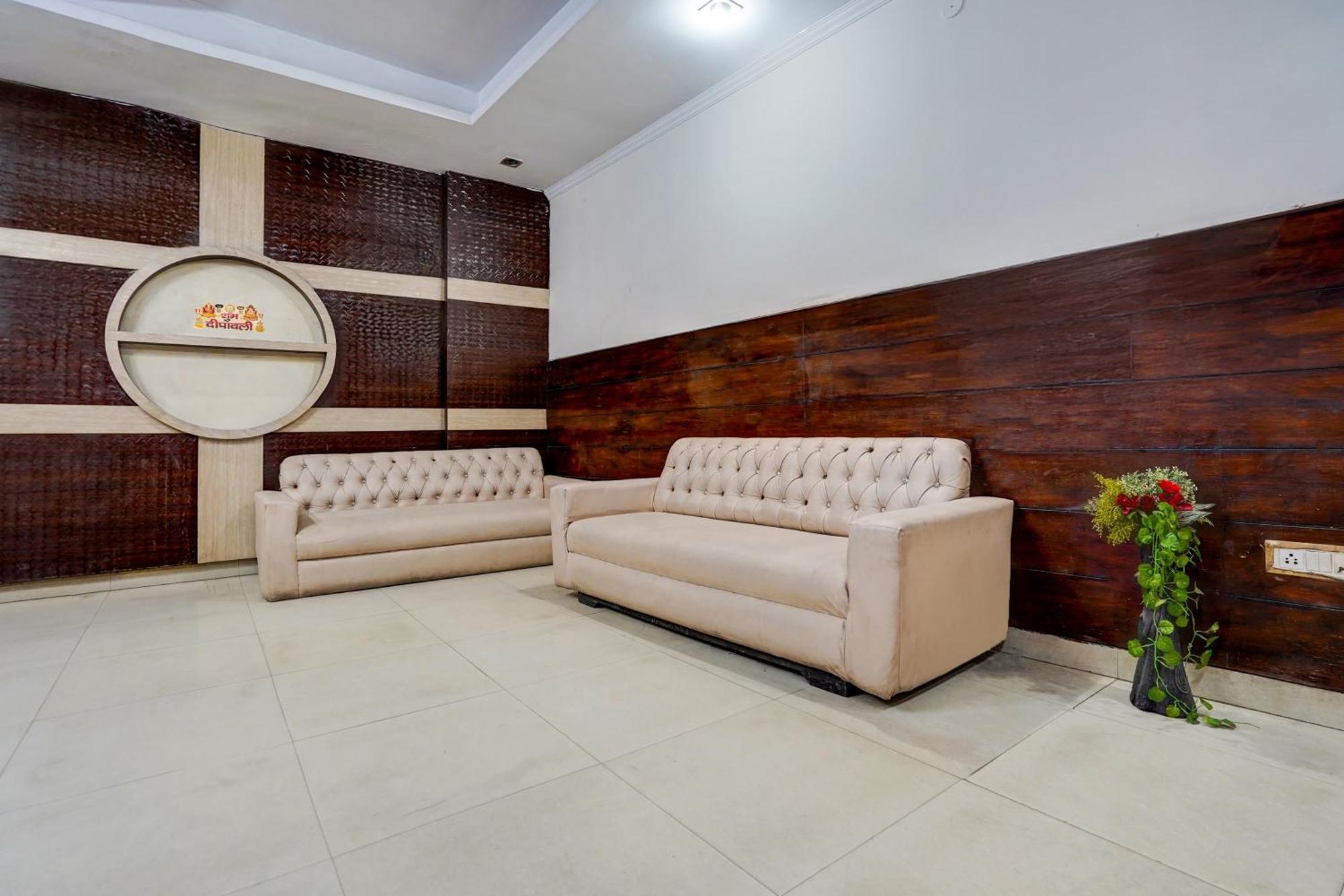Collection O Sector 5 Ghaziabad Ξενοδοχείο Εξωτερικό φωτογραφία